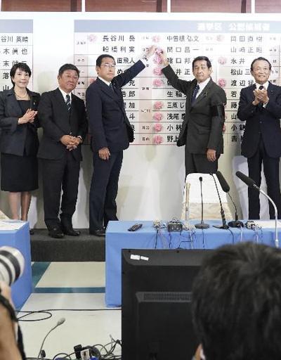 Japonyadaki seçimin galibi iktidardaki LDP oldu
