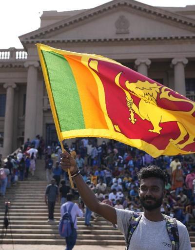 Son dakika... Sri Lankada OHAL ilan edildi
