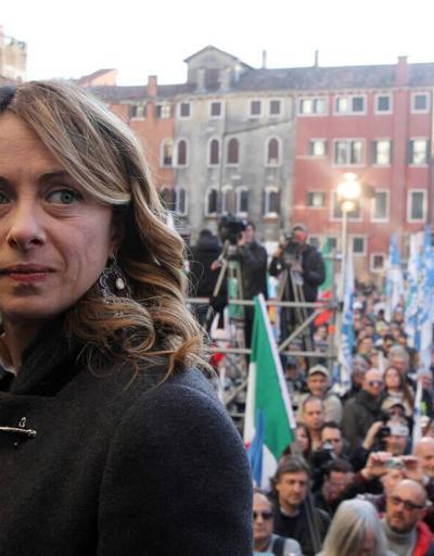 İtalyada Giorgia Meloni rüzgârı: Aşırı sağcı lider, ülkenin ilk kadın başbakanı olabilir