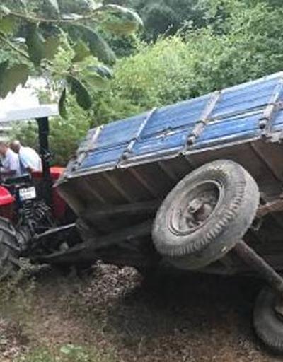 Fındık işçilerini taşıyan traktörün römorku devrildi: 7 yaralı