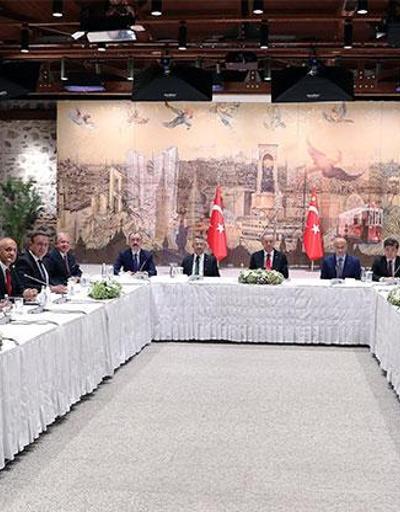 Cumhurbaşkanı Erdoğan TİM başkanı ve yönetim kurulunu kabul etti