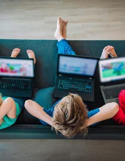 Anne-babalar dikkat Yaz tatili bu sorunları artırdı Çocuklarda ekran bağımlılığına karşı 7 etkili öneri