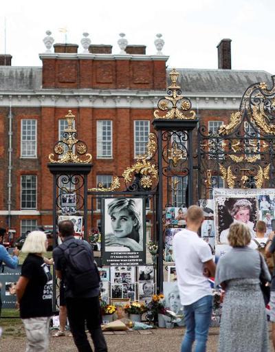 Prenses Diana, 25inci ölüm yıl dönümünde Londrada anıldı