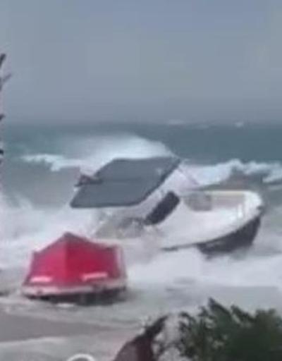 Fırtına Avşa Adası’nda teknelere zarar verdi