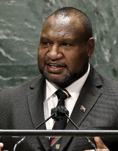 Papua Yeni Gine Başbakanı gazetelere ilan verdi: Aramayın, e-posta atın