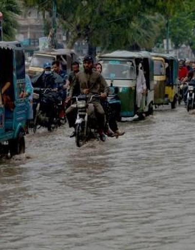 Pakistandaki sel felaketinde can kaybı bin 500e yükseldi