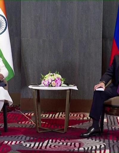 Putine Hindistan Başbakanından beklenmedik eleştiri
