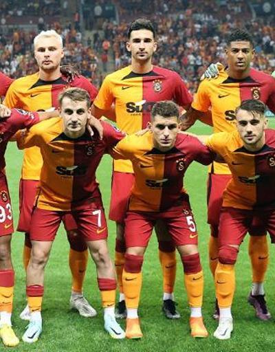 Galatasarayda yıldız ismin bileti kesildi
