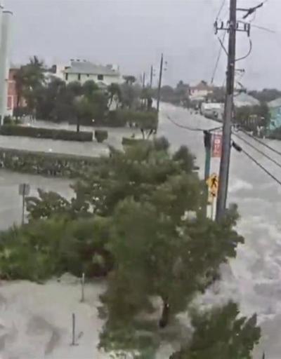 ABDde Ian Kasırgası kâbusu: Dakikalar içinde sokaklar göle döndü