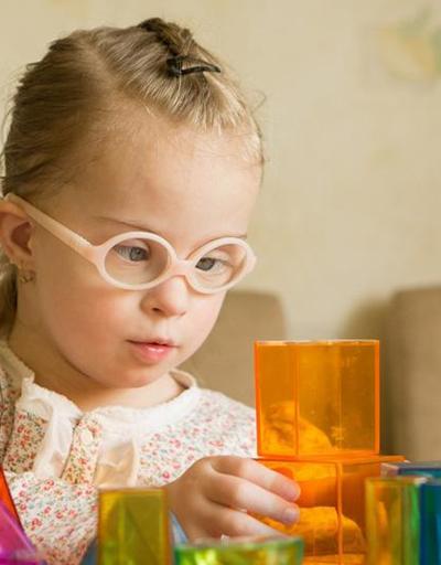 Montessori yaş gelişim dönemleri nedir