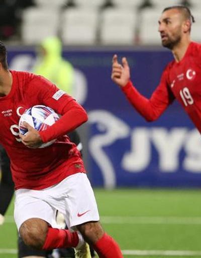 Cüneyt Çakır 19 Kasımda sahada Türkiye Çekya maçında jübile yapacak