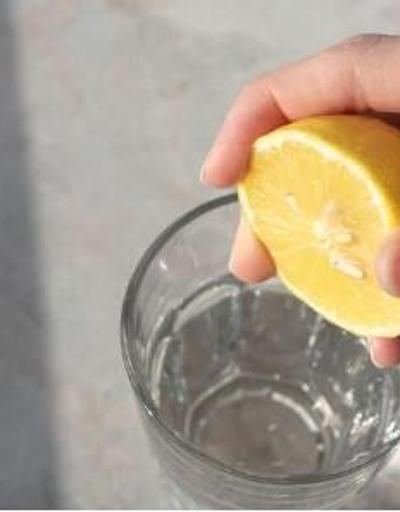 Aç karnına limonlu su içince vücudunuzda ne olur