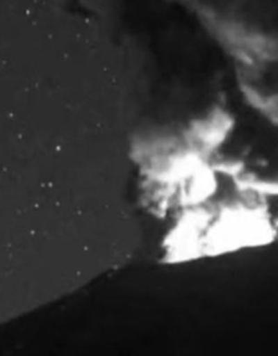 Duman çıkaran dağ anlamına geliyor: 10 günde 25 kez patladı