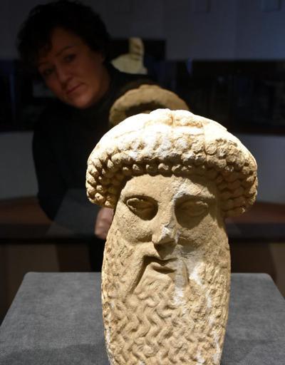 Tam 2 bin yıllık Hermes ve Herme heykelcikleri ilk kez sergilede