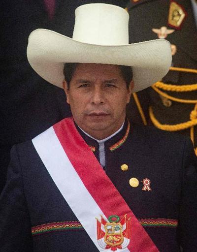 Peruda siyasi kriz: Kongreyi fesheden Castillo gözaltına alındı, yerine Boluarte devlet başkanı oldu