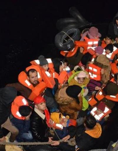 İzmir açıklarında 84 düzensiz göçmen kurtarıldı, 26 göçmen yakalandı