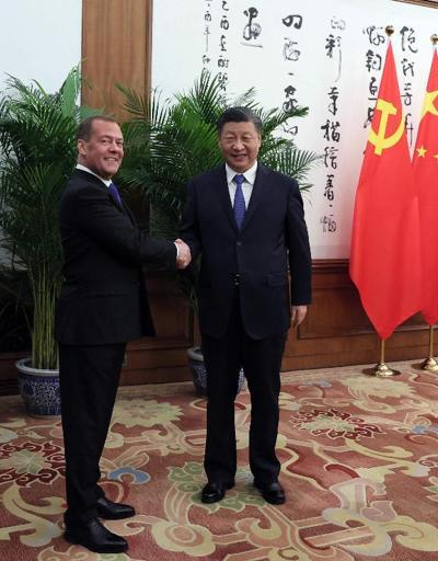 Medvedevden Çin ziyareti