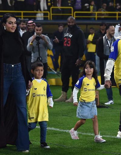 Cristiano Ronaldoya Suudi Arabistanda coşkulu karşılama