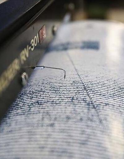 SON DAKİKA: Çanakkale açıklarında 3,6lık deprem