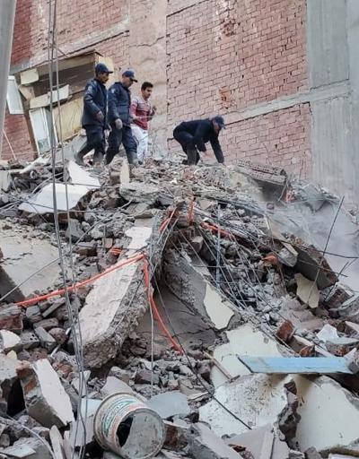 Mısırda 5 katlı bina çöktü: 4 ölü