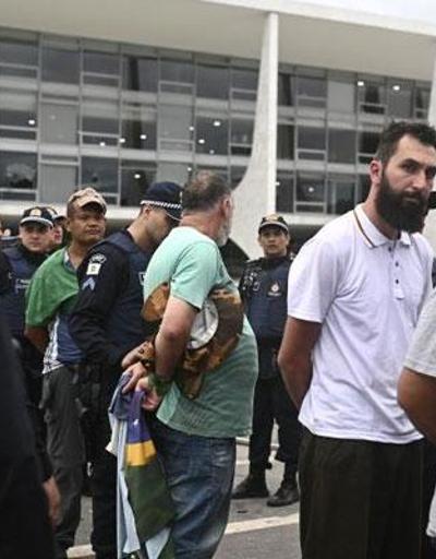 Brezilya’da Bolsonaro destekçisi bin 500 kişi gözaltına alındı