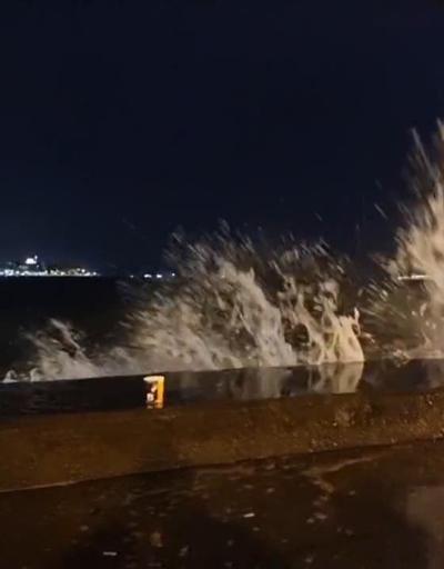 SON DAKİKA: İstanbulda deniz ulaşımına lodos engeli
