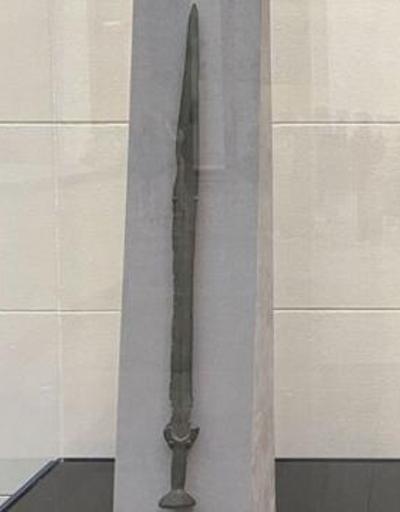 Replika sanılan kılıç, 3 bin yıllık çıktı