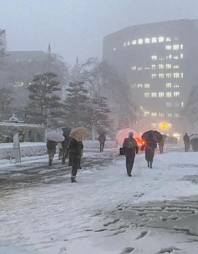 Japonyayı vuran kar fırtınasında 1 kişi hayatını kaybetti