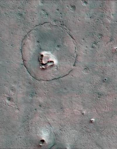 Astronomlar keşfetti Marsta bir ayı silüeti