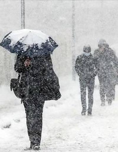 İstanbul Valisi Yerlikayadan kar uyarısı: Saat verdi