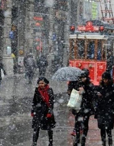 Vali Yerlikaya duyurdu: İstanbulda kamu personeline kar izni