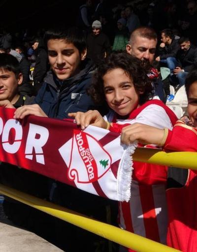 Boluspor-Düzcespor maçının geliri depremzedelere bağışlandı