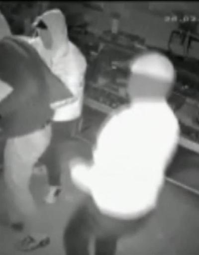 Güngörende kar maskeli hırsızlar kamerada