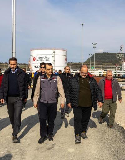 Deprem nedeniyle sekteye uğramıştı Bakan Dönmez Karadeniz gazı için net tarihi verdi