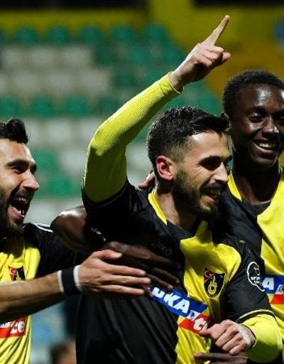 İstanbulspor Sivassporu 3 golle yendi