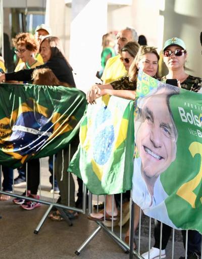 Bolsonaro 3 ay sonra Brezilya’ya döndü