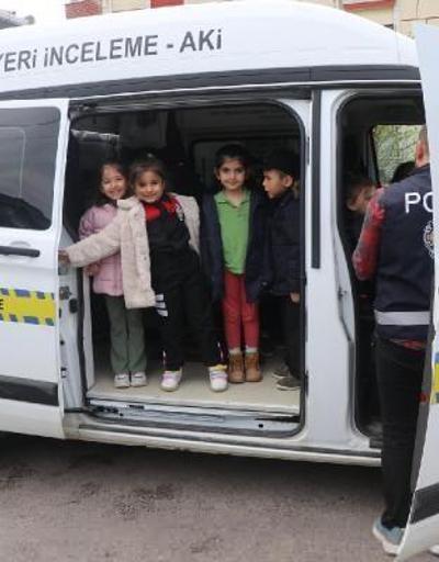 Edirne’de anaokulu öğrencilerine ‘polislik’ mesleği tanıtıldı