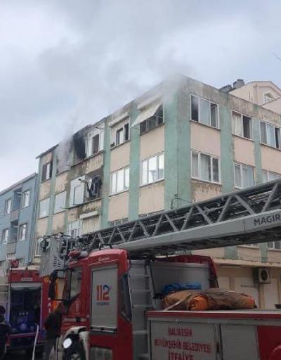 3 katlı binada çıkan yangında 2 kişi dumandan etkilendi