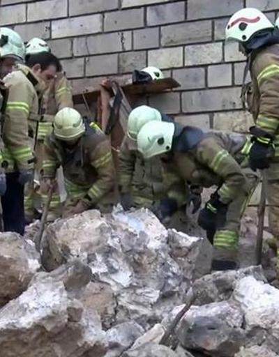 SON DAKIKA: Silivrikapı surlarında çökme 1 kişi hayatını kaybetti