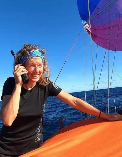 Altın Küre Yarışını kazanan ilk kadın: Denizdeki en zorlu yolculuğu 234 günde tamamladı