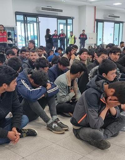 Afganistan uyruklu 138 düzensiz göçmen sınır dışı edildi