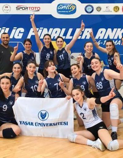 Yaşar Üniversitesinin sultanları namağlup şampiyon oldu