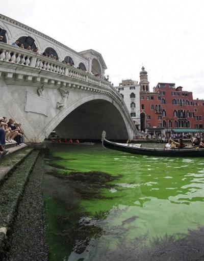 Büyük Kanaldaki yeşilin gizemi çözülüyor: İtalyan yetkililer suda tespit edilen maddeyi açıkladı