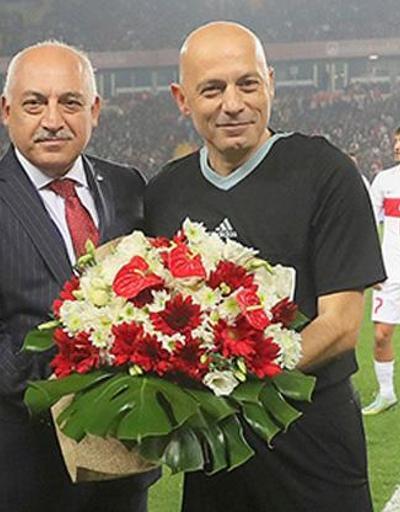 Cüneyt Çakır U20 Dünya Kupası finallerinde eğitimci olarak görev aldı