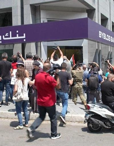 Lübnanda banka şubelerine saldırı