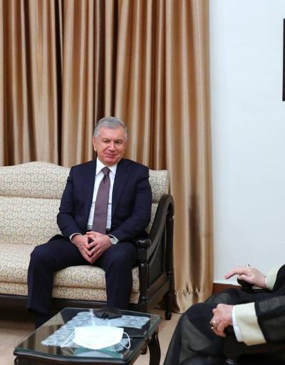 Özbekistan Cumhurbaşkanı Mirziyoyev, İran dini lideri Hamaney ile Tahranda görüştü
