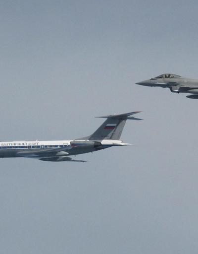 NATO hava sahasına yakın uçan Rus uçakları engellendi