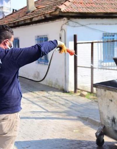 İncirliovada Belediye Başkanı Aytekin Kaya sinekle mücadelede halktan destek istedi