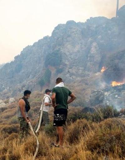 Yunanistan orman yangınlarıyla boğuşuyor: Sıcaklıklar için korkutan tahmin