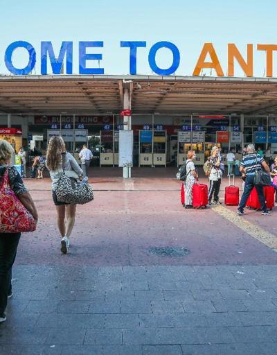 Bakan Uraloğlu: Antalya Havalimanında tüm zamanların rekoru kırıldı